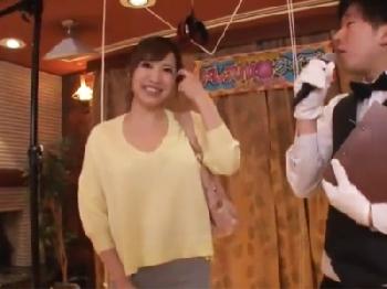 巨大乳房お姉さんがムリゲー仕掛けられて罰ゲーム性交で強引にオーガズム巨乳素人ハメ撮りナンパレイプのエロ動画