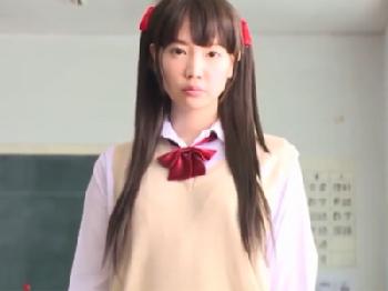 お父さんより歳上の知らないオッサンに痴漢性的暴行されたパイパン幼顔女子校生巨乳美少女ロリレイプのエロ動画