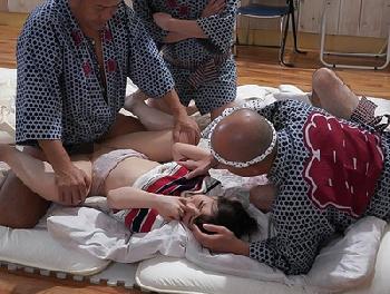 胸糞注意!うちの妻が町内会の祭り男たちに回されまくった2日間…巨乳中出しレイプ乱交有村のぞみのエロ動画