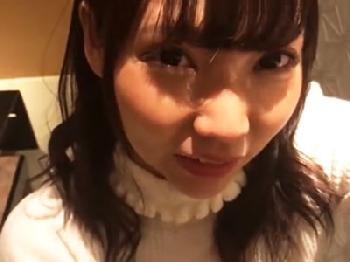 イマドキな雰囲気の黒髪素人娘をガッツリ個人撮影パコ成功美少女お姉さんハメ撮りのエロ動画