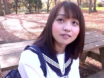 笑顔が超キュートなセーラー服女子校生ちゃんの放課後エンコーアルバイト素人美少女のエロ動画