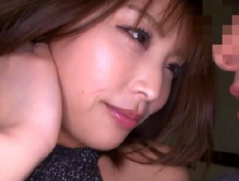 『性的興奮したの…？ヘンタイ♡』野生の痴女を捕獲した個人撮影！マゾ男がどうしたら喜ぶか熟知しているヘンタイギャル素人M男ハメ...