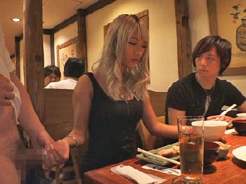 黒ギャルのプライベートに潜入して時間停止→否応なく中出し三昧巨乳お姉さんAIKAのエロ動画