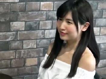 「イッちゃう！気持ちイ”イ”ッぃ！」美巨乳美形少女がマシンガンピストンで限界突破させられる美少女顔射桜空もものエロ動画