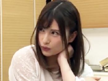 「布団の中でならいいよ？」巨乳義姉にHをお願いしたらまさかのOKで近親中出し交尾Wお姉さん近親相姦のエロ動画