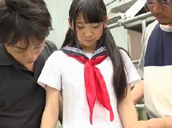 優等生の女子校生をペットにして無毛マンコとお尻の穴を犯す青姦ファック美少女ロリパイパン顔射3Pアナルのエロ動画