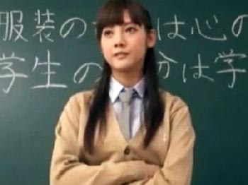 正義感の強さが仇となり虐めのターゲットになった風紀委員長がイラマチオ奴隷に‥女子校生美少女顔射レイプのエロ動画