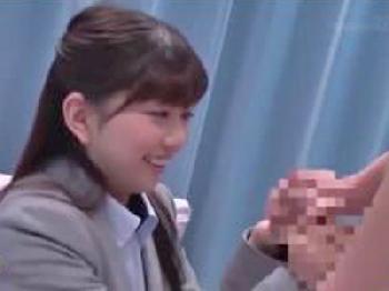 チェリーボーイくんの物凄い射精量にご満悦のオフィスレディさん素人OL童貞のエロ動画