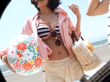 ビーチでゲットした水着きれいなお姉さんをオイルマッサージでセクハラしまくり無断ハメ！巨乳素人中出し盗撮のエロ動画