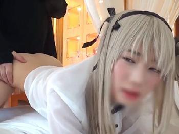 顔出しNG18歳!純真無垢な美形少女レイヤーとコンドームなし妊娠交尾!美少女素人中出しフェラハメ撮り手コキ女子校生コスプレの...