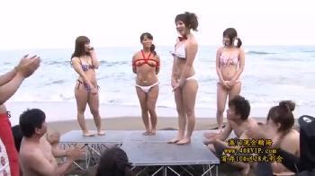 ビーチにすけべきれいなお姉さんやGALを集めて好き放題ハメまくる大乱交スタート！巨乳素人ギャル露出の無料エロ動画