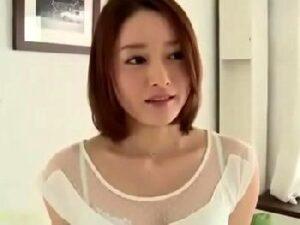 エレガントで清潔感あふれる女子アナみたいなSS級美形お姉さん！緊張を喘ぎ声で隠しながら絶叫パコ！巨乳の無料エロ動画