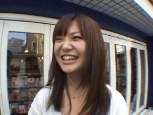 本屋や居酒屋の超かわいい看板素人娘たちをナンパ交渉しホテルハメ撮り成功！お姉さん美少女顔射の無料エロ動画