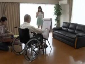 ビジネスの枠を超えて巨匠に抱かれる女性器デッサンモデルの若奥様！巨乳人妻中出し盗撮の無料エロ動画