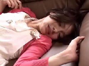 『いやー！もう止めてー！！』宅配員に強姦される美しい奥さん！人妻レイプRioの無料エロ動画