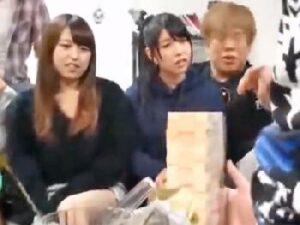 『ちンコ最高ー！』某大学のヤリサーの乱交現場がガチ流出！美少女素人の無料エロ動画