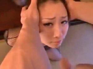 調教両手高速ノーハンドフェラチオが完全無欠だったのでご褒美イラマチオ！！素人人妻の無料エロ動画