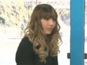 軽い気持ちでマジックミラーー号に乗ってしまったGALお姉さんがマッサージ師に騙されて強引ハメ！ギャルの無料エロ動画