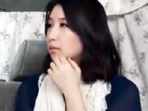 ファックレスでオナニーばかりしてる奥様をその気にさせて無許可で種付け射精！素人中出し人妻ハメ撮りナンパの無料エロ動画