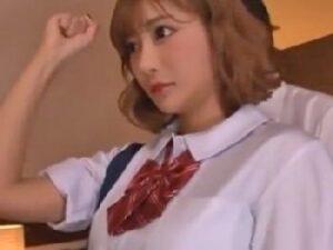 GAL女子校生と本番パコ出来る秘密の風俗店に潜入した結果！美少女ギャルの無料エロ動画