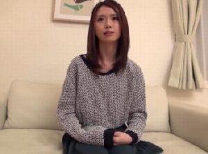 22歳・美容部員の素人さん！細身だけどかなりハイスペックな素人と生パコ成功！お姉さんハメ撮りの無料エロ動画