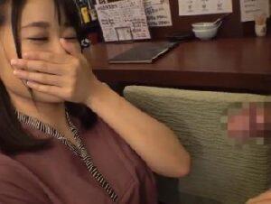 めっちゃ大きい…このご時世一人で居酒屋を切り盛りしてきた欲求不満奥様の情欲がやばい！！素人痴女人妻の無料エロ動画