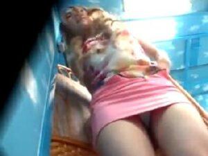 経験人数10人のド淫乱GALも媚薬オイルマッサでマッサージ師の陰茎に夢中！巨乳素人ギャル盗撮の無料エロ動画