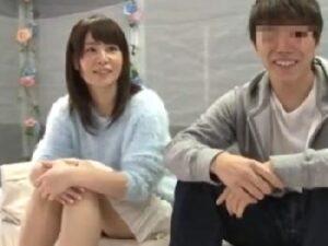 男友人となし崩しでカメラ前sEXしちゃった素人さん！お姉さん盗撮の無料エロ動画