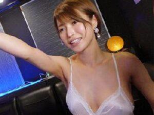 ハッスルタイムは常時挿入OKのおっパブで爆乳嬢に生中出し！巨乳お姉さんの無料エロ動画