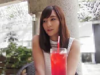 セレブリティ系素人が刺激欲しさにアダルトビデオ出演→初めての他人棒で絶頂昇天イキ！！巨乳人妻の無料エロ動画