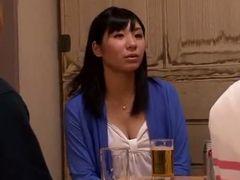 義理の兄との禁断の性行為で感じちゃうすけべなマダム！巨乳人妻の無料エロ動画