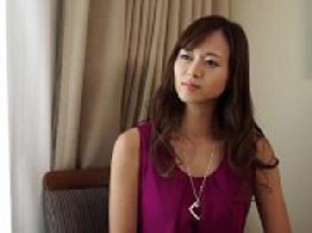 めちゃくちゃ美人なセクシーお姉さんをオモチャでイジメてたっぷり中出し！素人の無料エロ動画