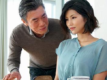 たった10分間の間に…隣の夫さんにこっそり犯される時短ウワキ！人妻近親相姦美乃すずめの無料エロ動画