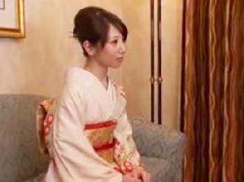 高級クラブで働く美人母ちゃんを口説き落とし休日ハメ撮り！！お姉さん素人の無料エロ動画