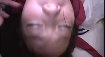 5Pの経験があると語る制服痴女娘に5人の男を投入して6Pさせたら精神崩壊！美少女フェラ顔射乱交の無料エロ動画