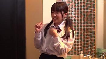 中年男大好きな援助交際美形少女女子校生の濃密すぎるプレーが最高すぎた件！美少女素人フェラ顔射パイパンの無料エロ動画