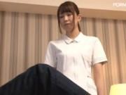 男性患者を顔が赤くなる姿にさせて痴女責めして病気を治するアブノーマルナース！お姉さん素人手コキ看護師アナルの無料エロ動画