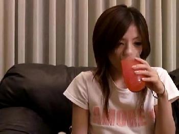 夫が居るのに他人男と不貞フアックを繰り返す交尾中毒なGAL若奥様！素人人妻フェラギャルの無料エロ動画