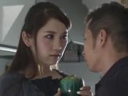 優しくて清潔感のあるとても美麗な奥様が強制的に的に押し倒されて性的凌辱されるも快感で絶頂アくメする！素人人妻の無料エロ動画