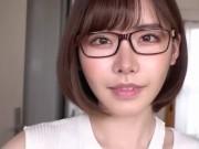 どんな男でも色情させる謎のチカラを持つめがネ巨乳お姉さん!フェラ痴女ハメ撮りメガネの無料エロ動画