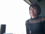 清潔感のあるとても綺麗な奥様はAVを見て自分も同じ事をされたいと出演した！素人フェラ人妻顔射の無料エロ動画