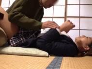 ボいンGAL女子校生を旅行に誘ったら唐突に車内からエロモード突入してる件!巨乳素人ハメ撮り童顔ギャル水着の無料エロ動画