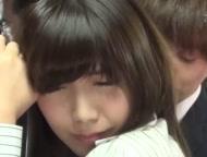 痴漢してきた男がイケメンで更に気持ち良かったので受け入れるお姉さん！素人レイプの無料エロ動画