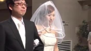 出席者全員が好き勝手し放題!!新郎も新婦も目の前で他人と性行為する倒錯ウェディング！巨乳お姉さん中出しフェラ人妻手コキ熟女乱...