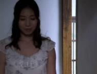 他人棒を受け入れた中年女マダムは異次元の快感を覚えて癖になってしまう！痴女熟女の無料エロ動画