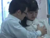 早漏男の改善をお願いされた大きいオッパイお姉さんはお悩み解決できるのか!!?!巨乳美少女素人OLの無料エロ動画