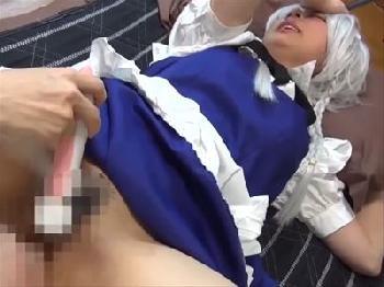 -個人撮影-東方のメイド長に変身した現役学生美形少女コスプレイヤーにコンドーム無し挿入中出し!!!美少女素人フェラの無料エロ...