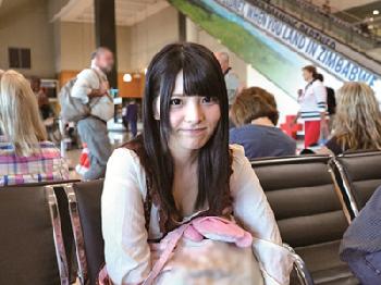 根本まで挿れるのは困難な黒人陰茎に貫かれる美形少女巨乳美少女上原亜衣のエロ動画