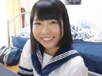 エロい事に興味津々の男子がクラスの女子を部屋に招きパコ成功女子校生美少女ロリのエロ動画