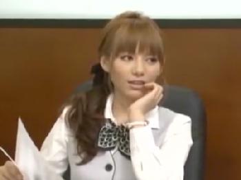 会議後に同僚を誘ってオフィスで顔面射精交尾しちゃうアブノーマルOLお姉さん痴女顔射のエロ動画